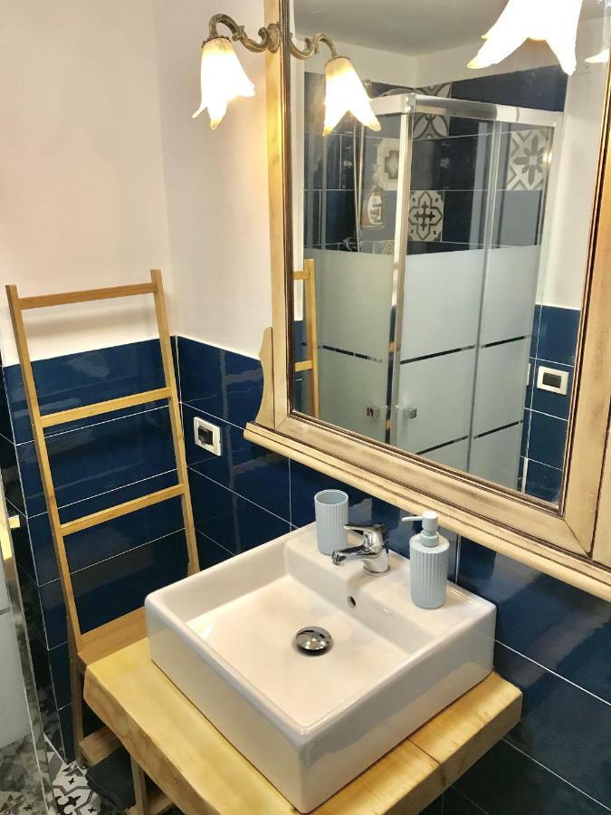 La Casa Di Hoby Leilighet Napoli Eksteriør bilde